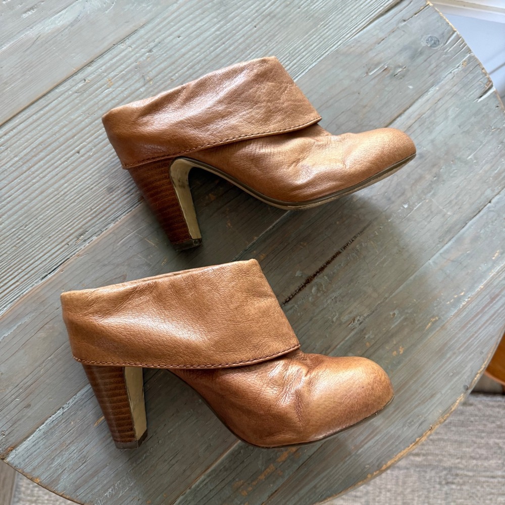 Y2K Steve Madden Tan Leather Fold Over Cuff Slouchy Mule Block Heel Booties 7.5